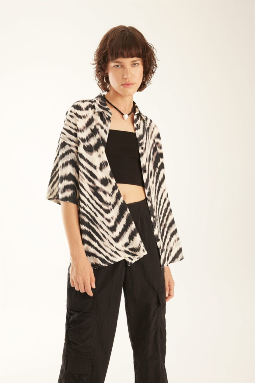 WOMAN Black Oversize Fit Shirt Collar Viscose Printed Short Sleeve Shirt