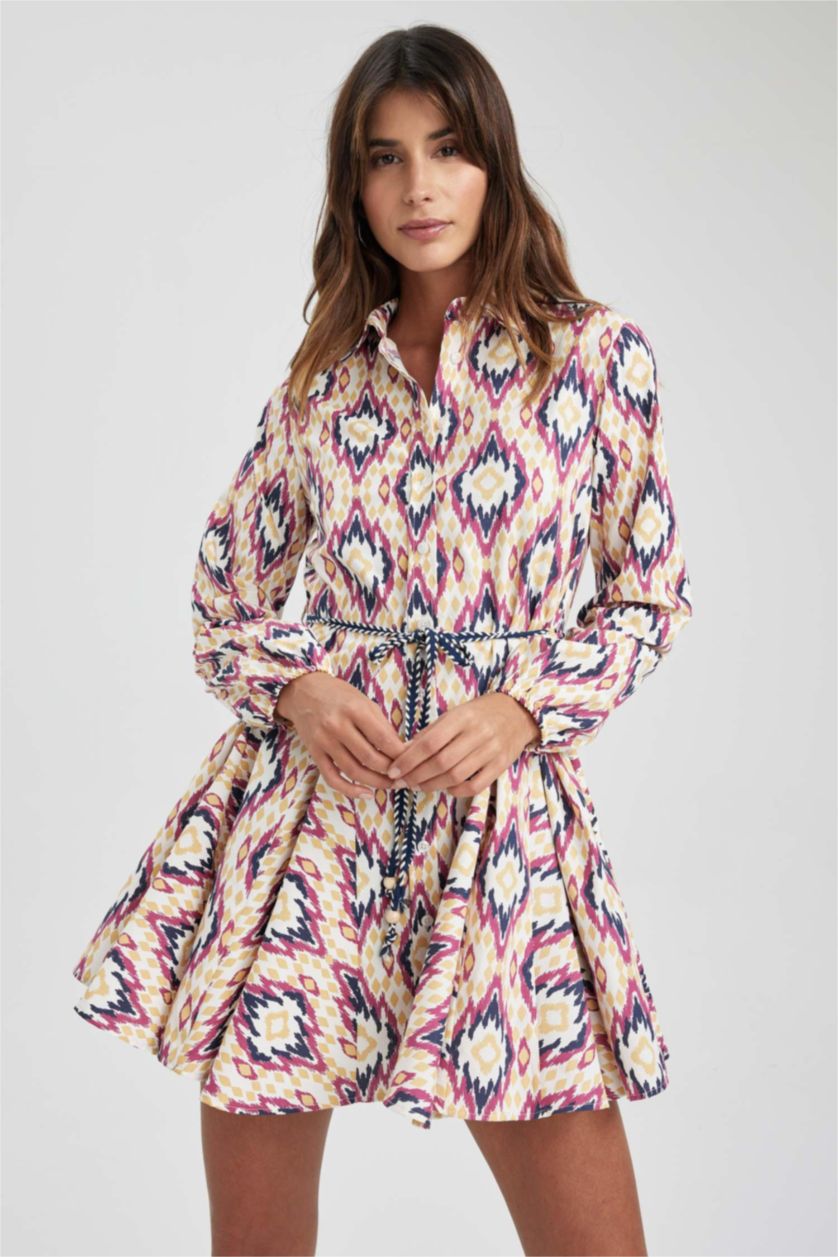 حريمي زهري فستان قصير مطبوع بوبلين برقبة قميص