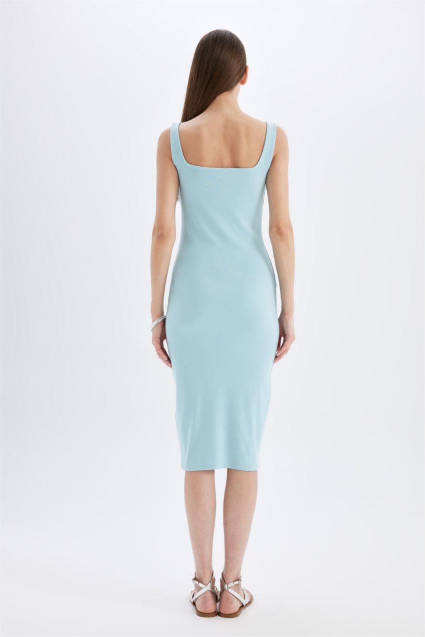 FEMME BLEU Clair Robe mi-longue moulante en maille côtelée à col carré et bretelles