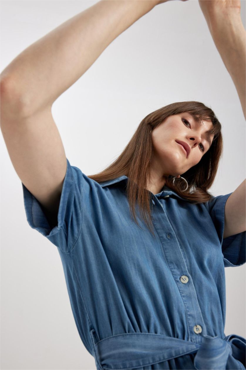 Kadın Mavi Gömlek Yaka Kuşaklı Midi Kısa Kollu Jean Elbise