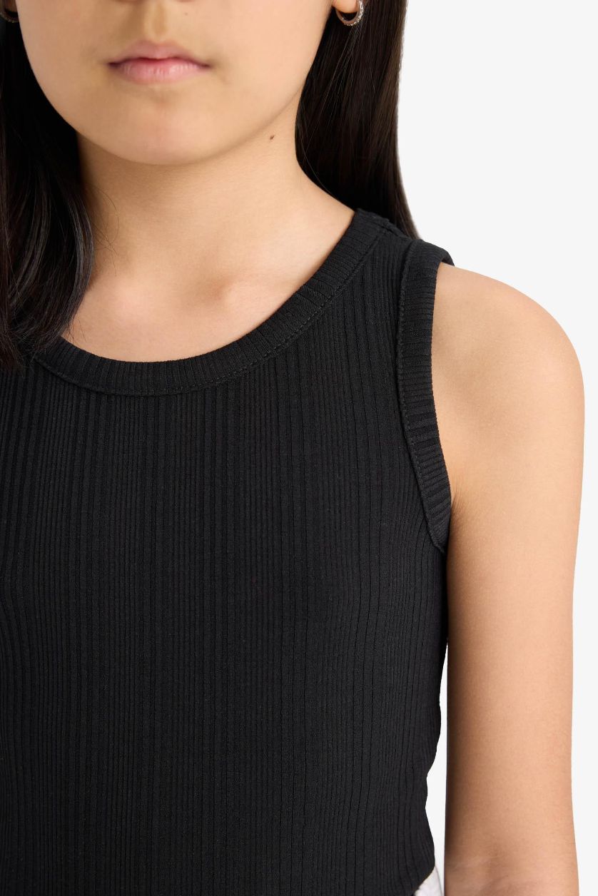 Girls & Teens Black Girl Crew Neck Basic Crop Top