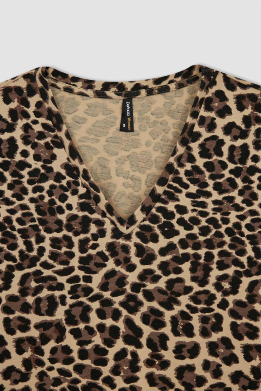 WOMAN Stone Traditional Regular Fit V Neck Leopard Pattern Short Sleeve T-Shirt