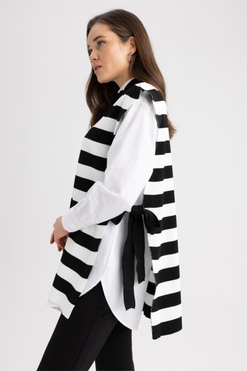 FEMME Noir Gilet Coupe Régulière Étape Col rond