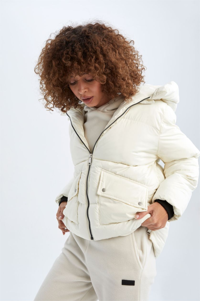 WOMAN Ecru Zipper Puffer Jacket