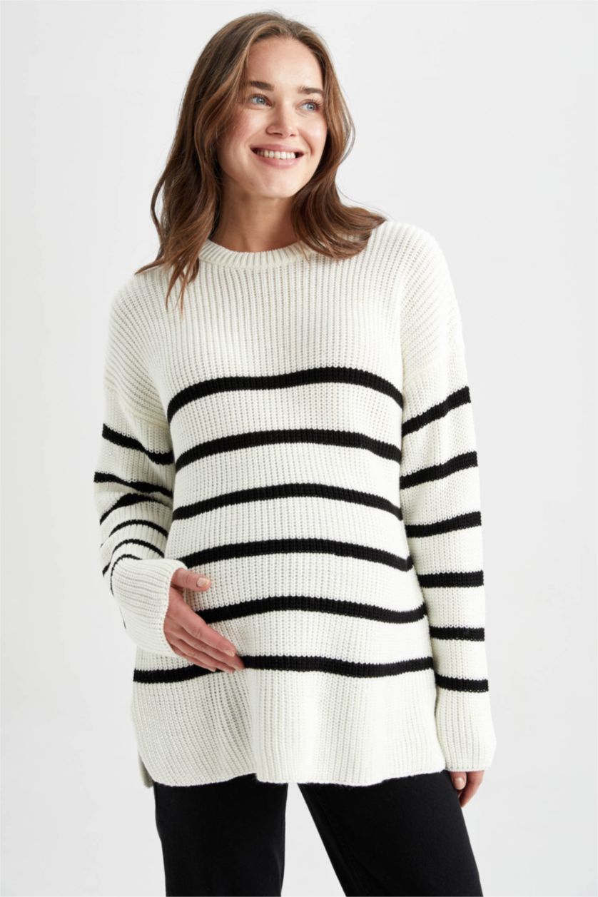 FEMME Blanc Standard Fit Tricot Maternity Tops