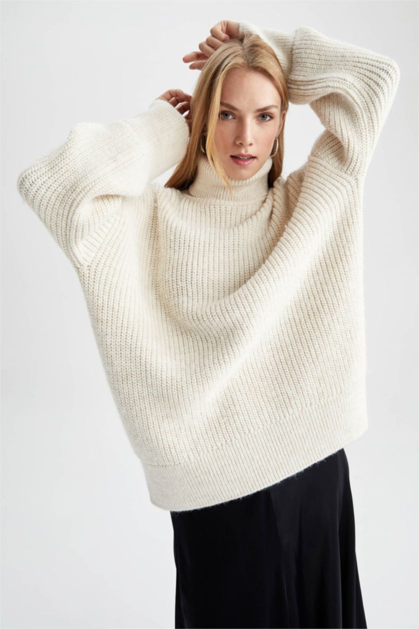 WOMAN Ecru Oversize Fit Turtleneck Thessaloniki Fabric Pullover