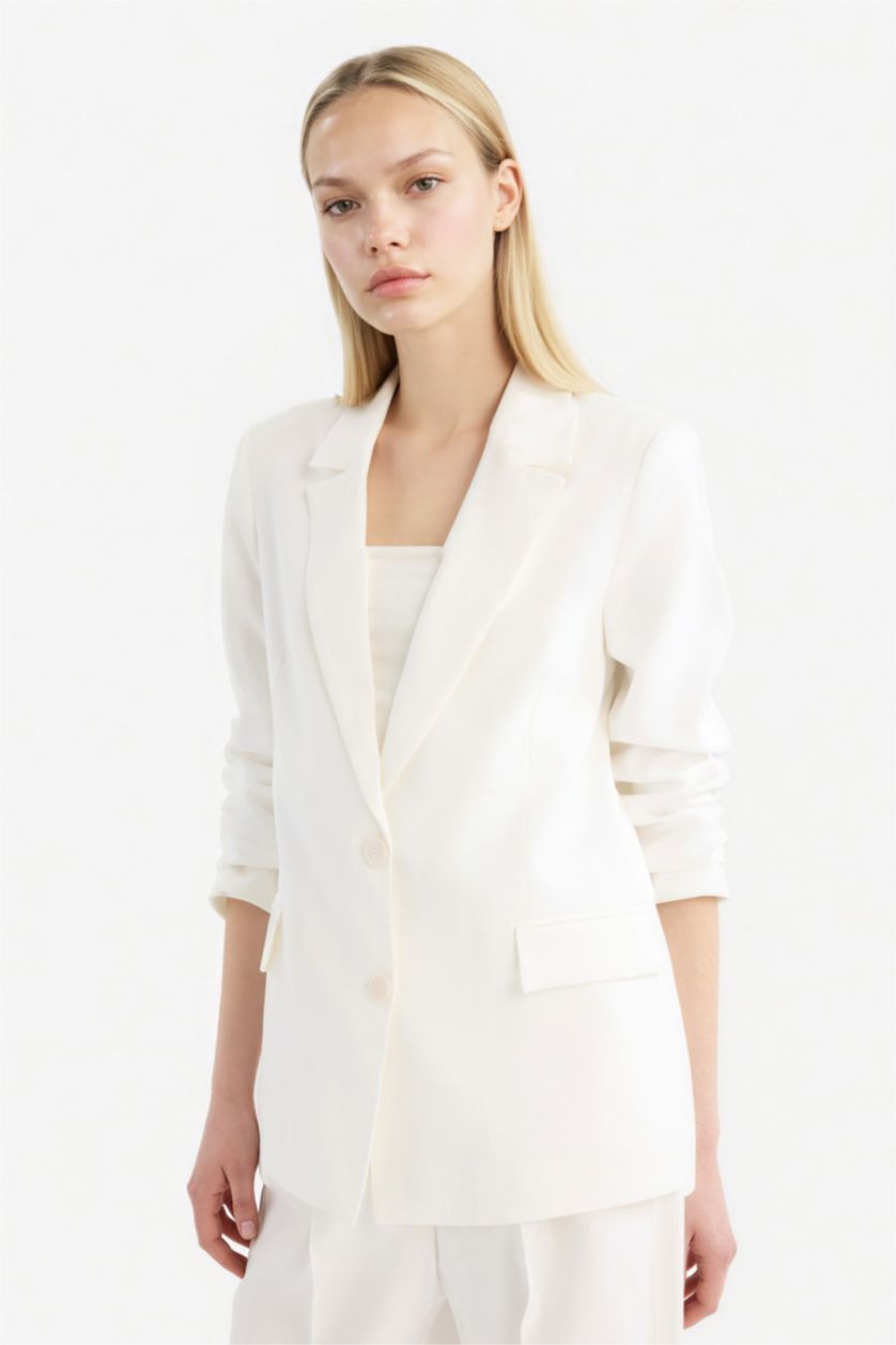 Kadın Ekru Loose Fit Kruvaze Yaka Düğmeli Blazer Ceket