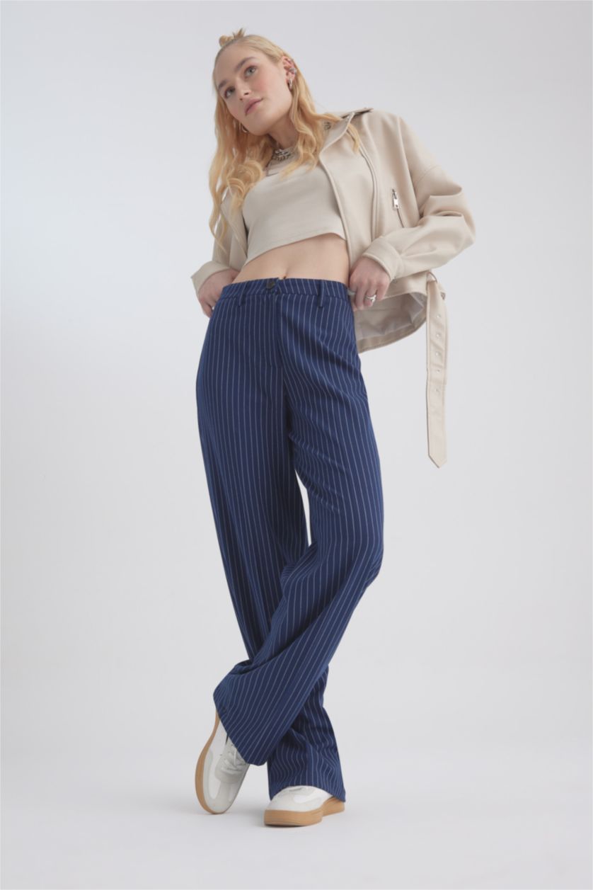 Kadın Lacivert Geniş Paça Çizgili Pantolon