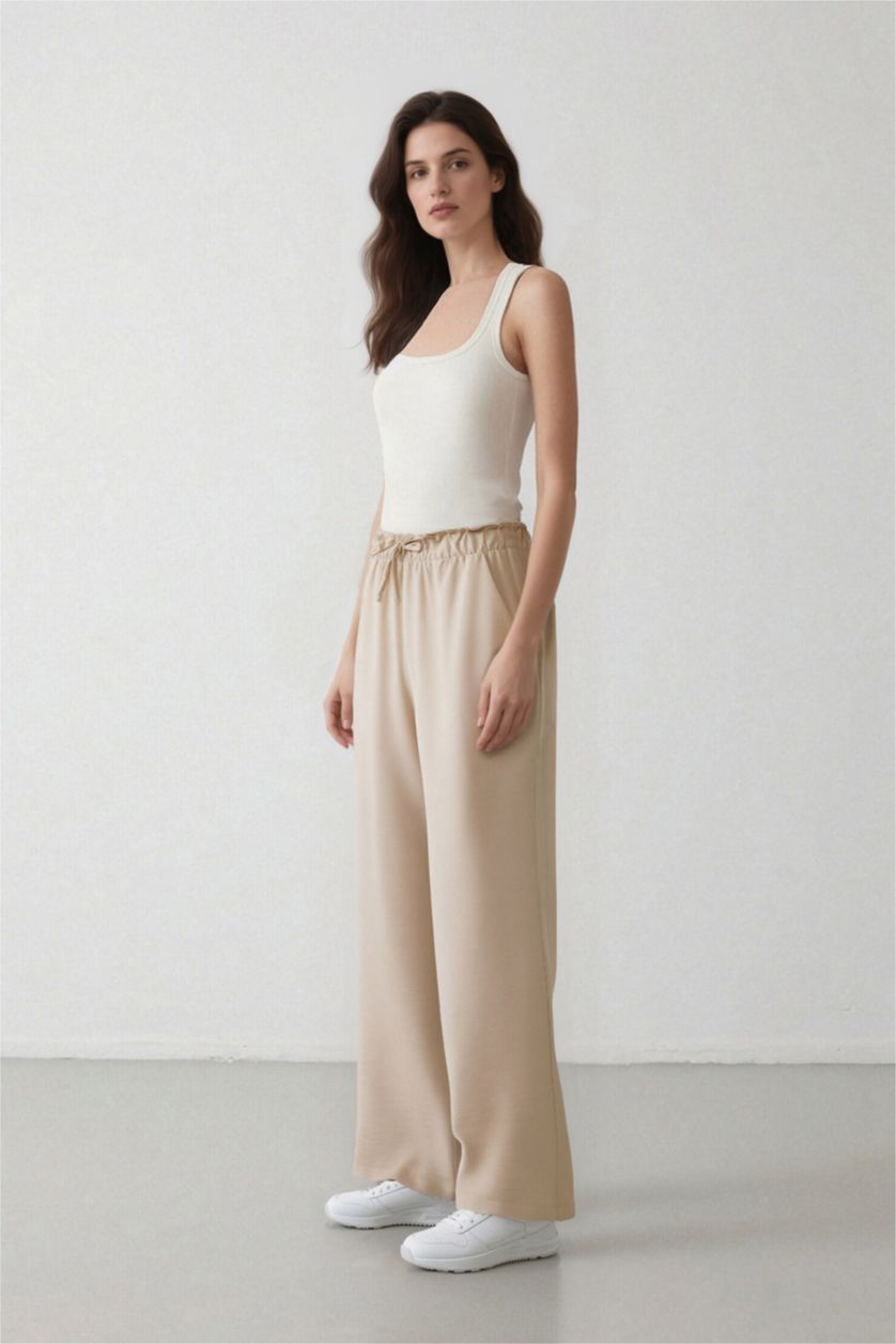 Женщины Бежевый Брюки Wide Leg широкого кроя