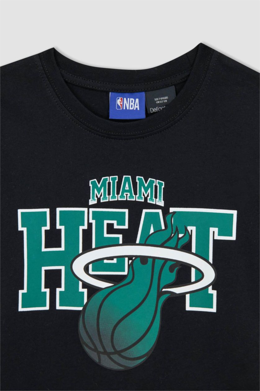 BOYS & TEENS Black Boys Defacto Fit NBA Miami Heat Licensed Regular Fit Crew Neck Short Sleeved T-Shirt