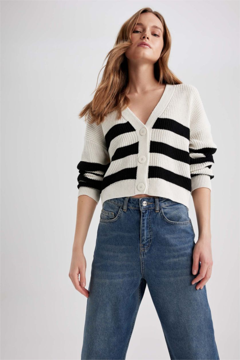 Kadın Ekru Regular Fıt V Yaka Hırka