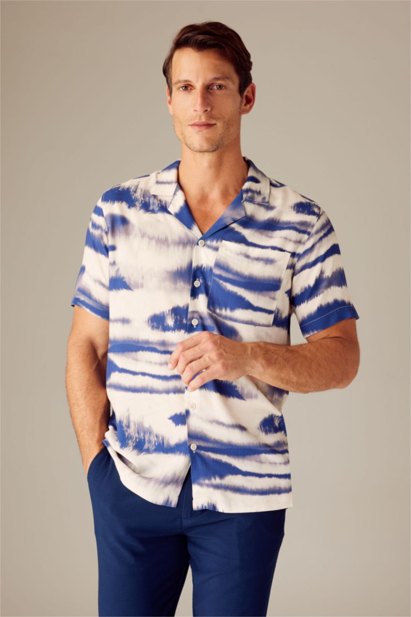 HOMME Blanc Chemise à manches courtes Coupe moderne à motifs