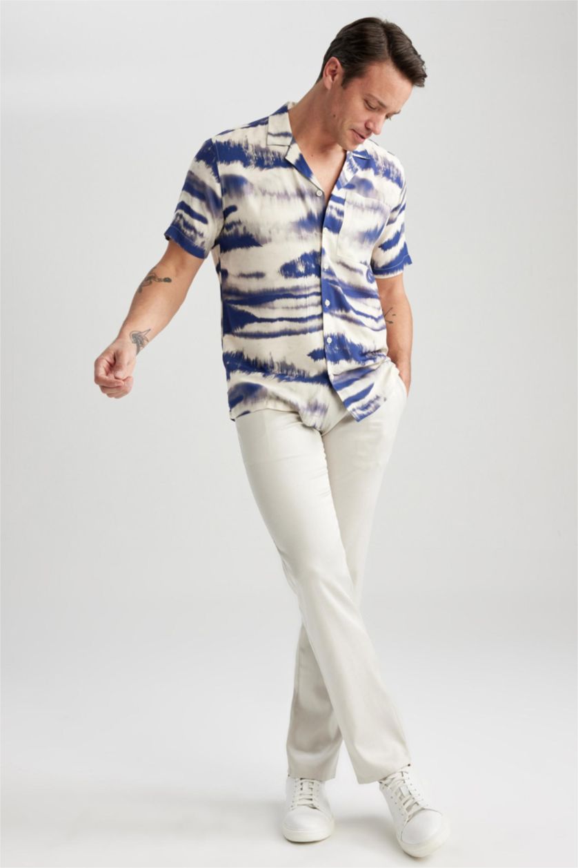 HOMME Blanc Chemise à manches courtes Coupe moderne à motifs