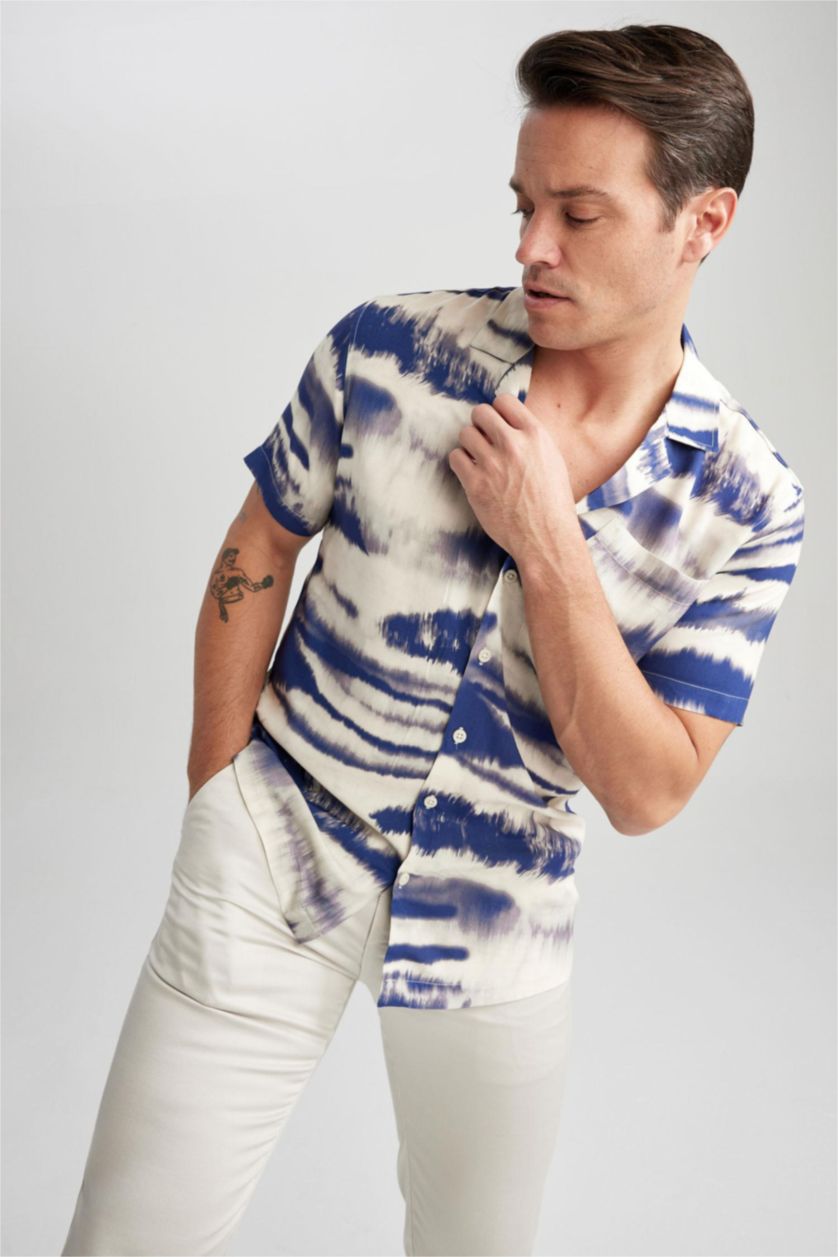 HOMME Blanc Chemise à manches courtes Coupe moderne à motifs