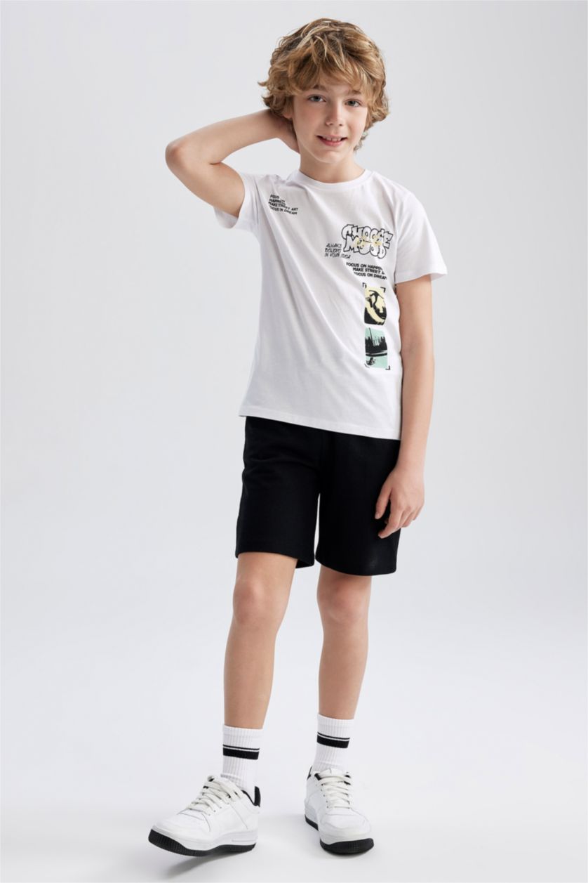 أولاد أبيض سيت ولادي شورت تيشيرت - قطعتين