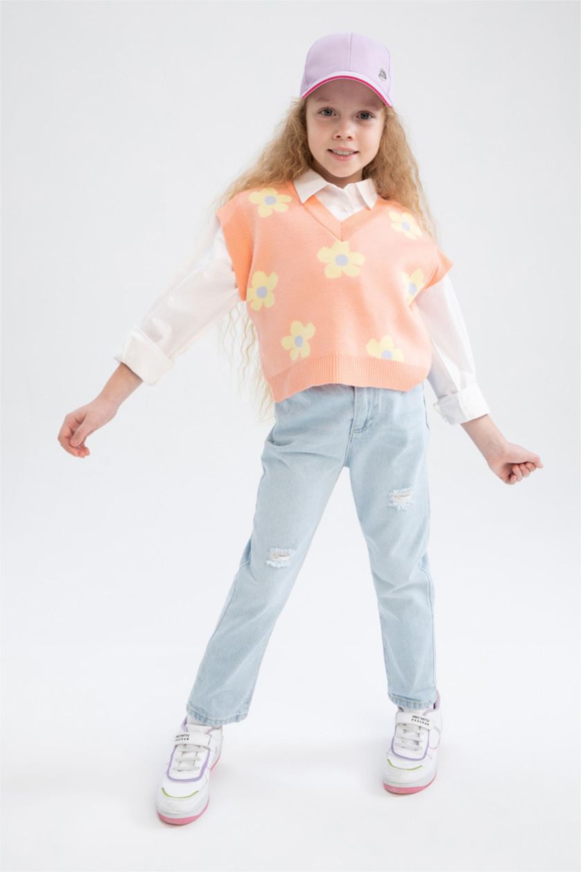 GIRLS & TEENS Coral Girl Standard Fit Sweater
