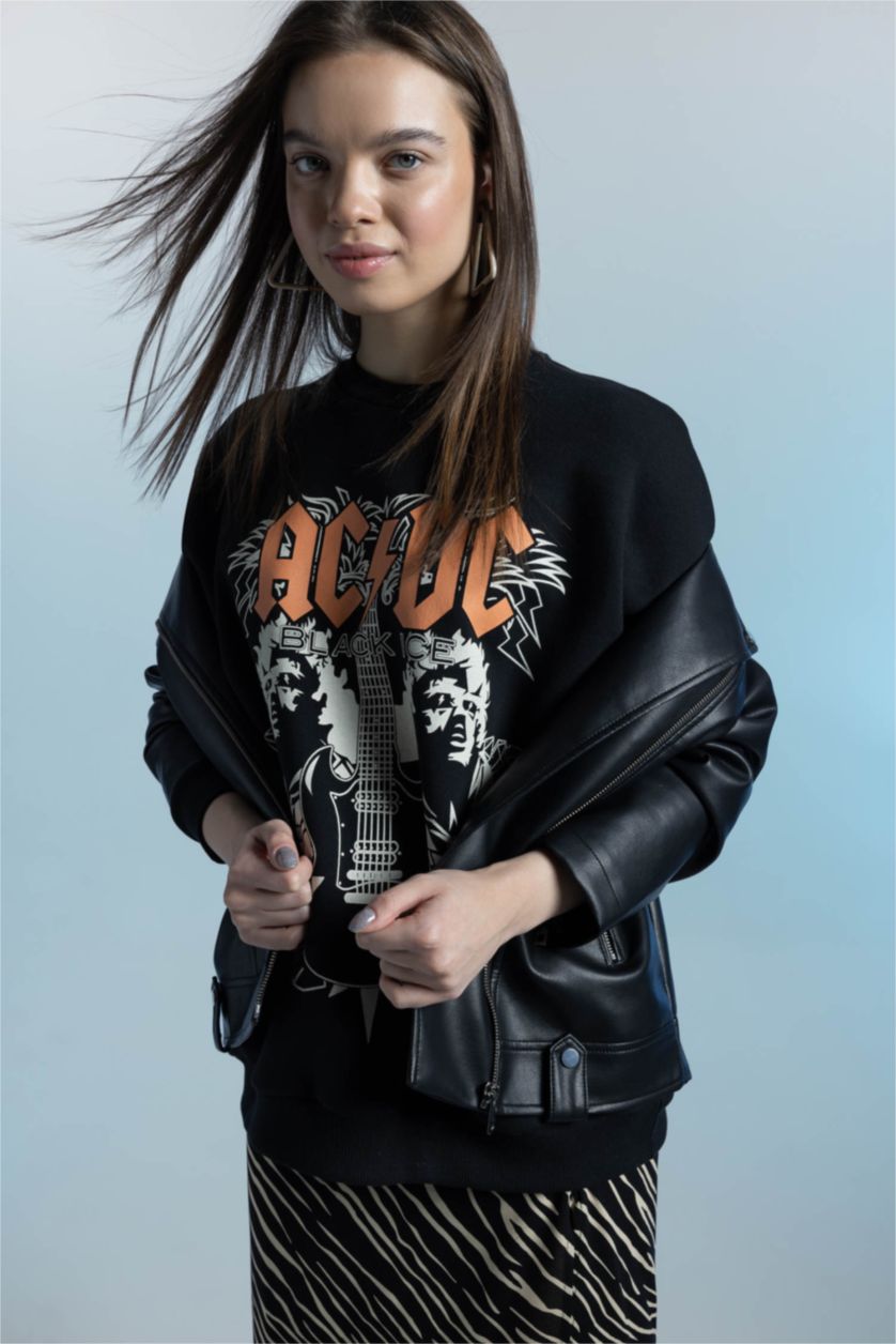 Woman Black AC/DC Oversize Fit Crew Neck Sweatshirt