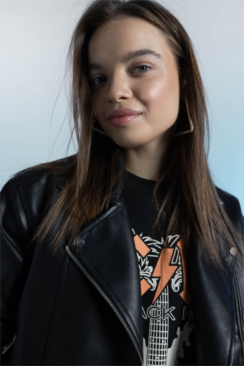 Woman Black AC/DC Oversize Fit Crew Neck Sweatshirt