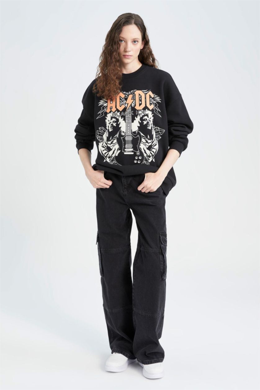 Woman Black AC/DC Oversize Fit Crew Neck Sweatshirt
