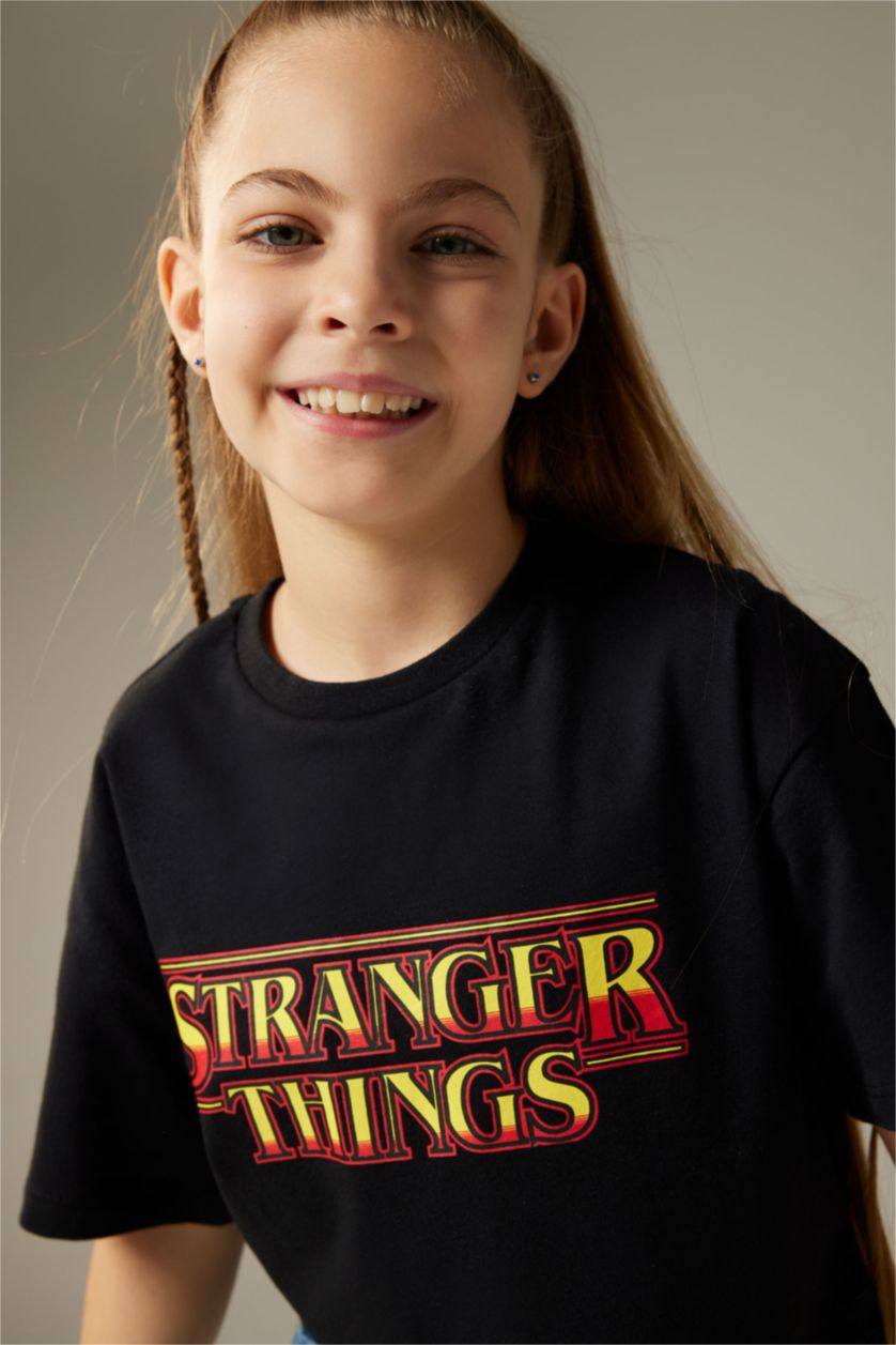 GIRLS & TEENS Black Girl Stranger Things Licensed Crop Short Sleeve T-Shirt