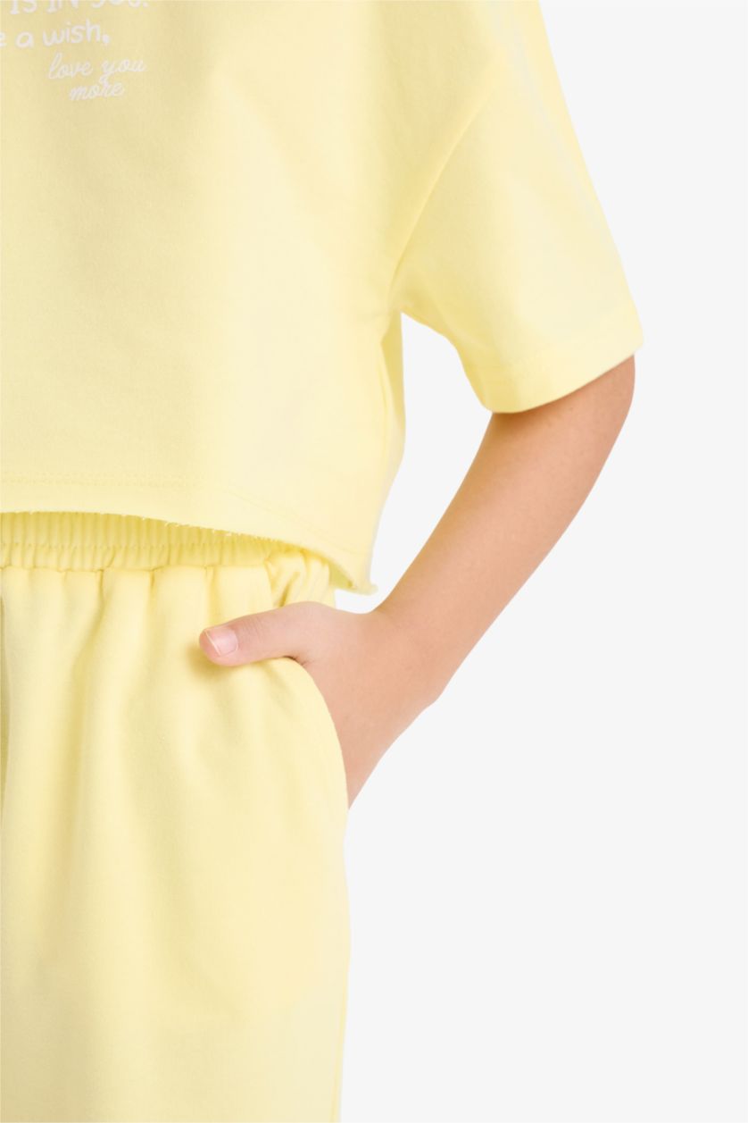 GIRLS & TEENS Light Yellow Girl Crew Neck Printed T-Shirt Sweatpants 2 Piece Set