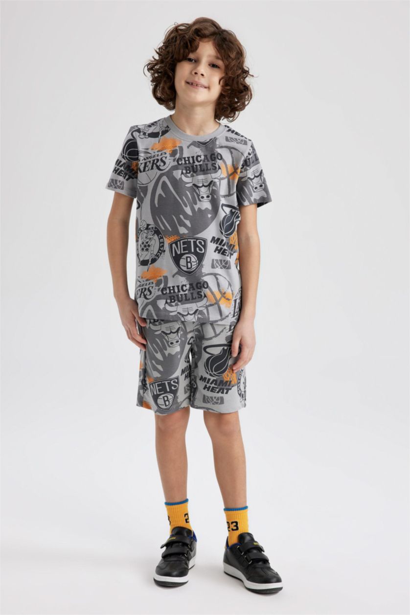 BOYS & TEENS Light Grey Boy Defacto Fit NBA Current Teams Licensed Regular Fit Crew Neck Patterned Short Sleeved T-Shirt