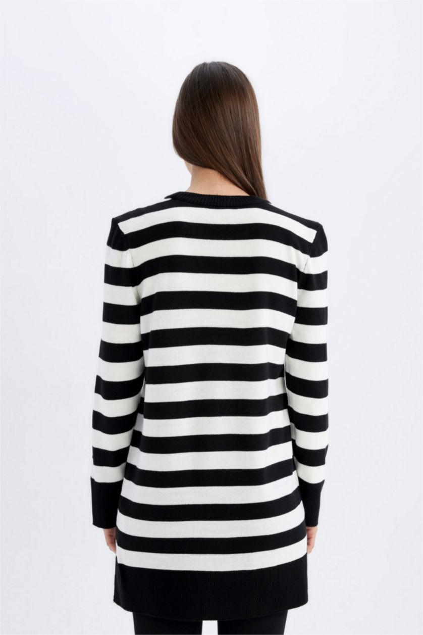 Kadın Siyah Regular Fit Bisiklet Yaka Çizgili Yırtmaçlı Uzun Kollu Triko Kazak Tunik