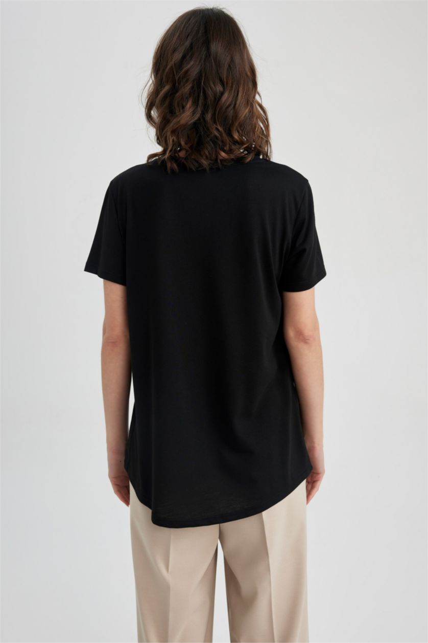 نساء أسود تي شيرت بطباعة الحيوانات قصة مريحة بياقة مستديرة