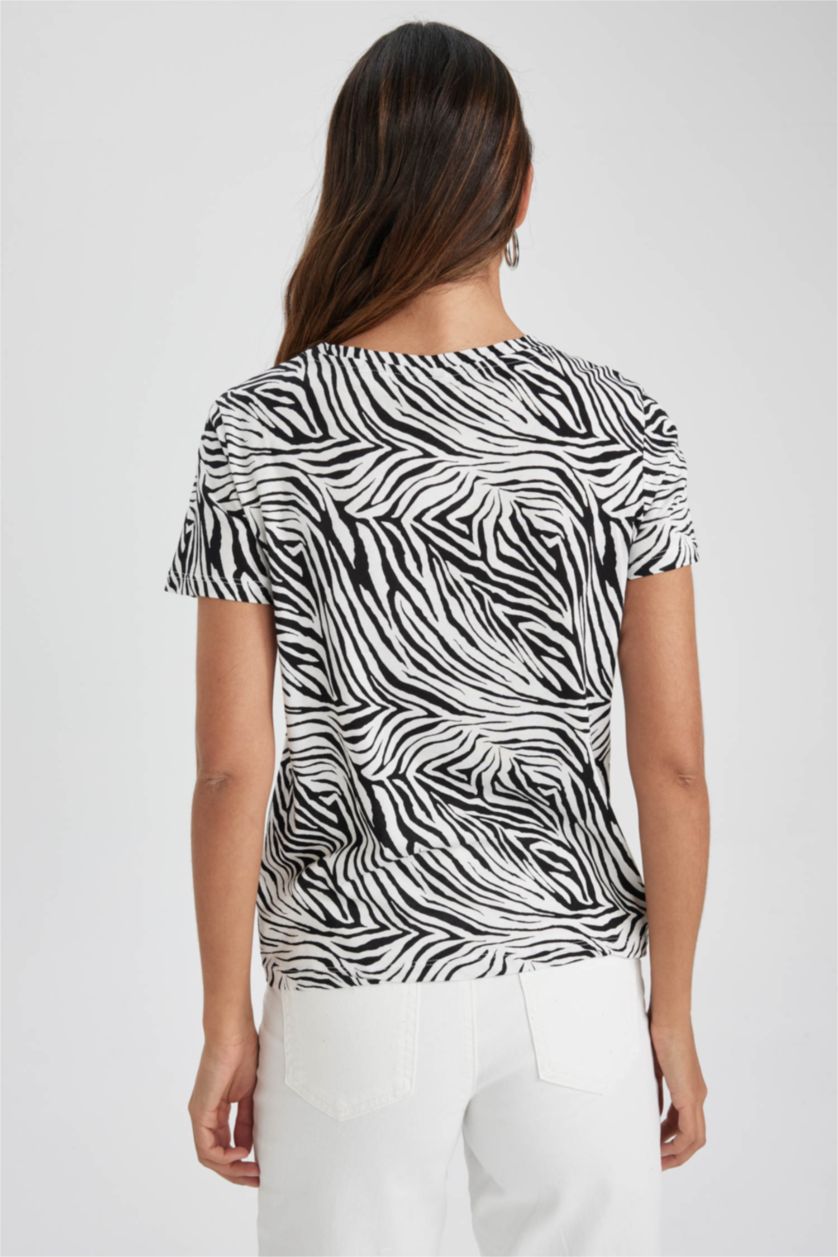 نساء أسود تيشيرت قطن بطباعة الحيوانات قصة عادية