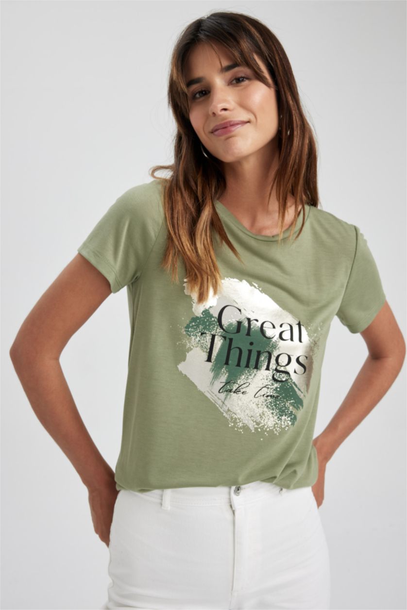 FEMME Kaki T-Shirt À Manches Courtes Coupe Régulière Imprimé Col Ras Du Cou