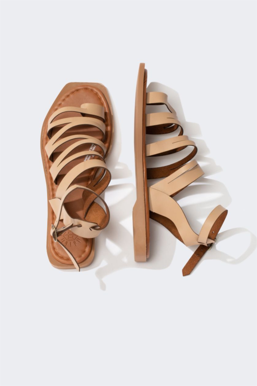 FEMME Beige sandales Semelle Plate