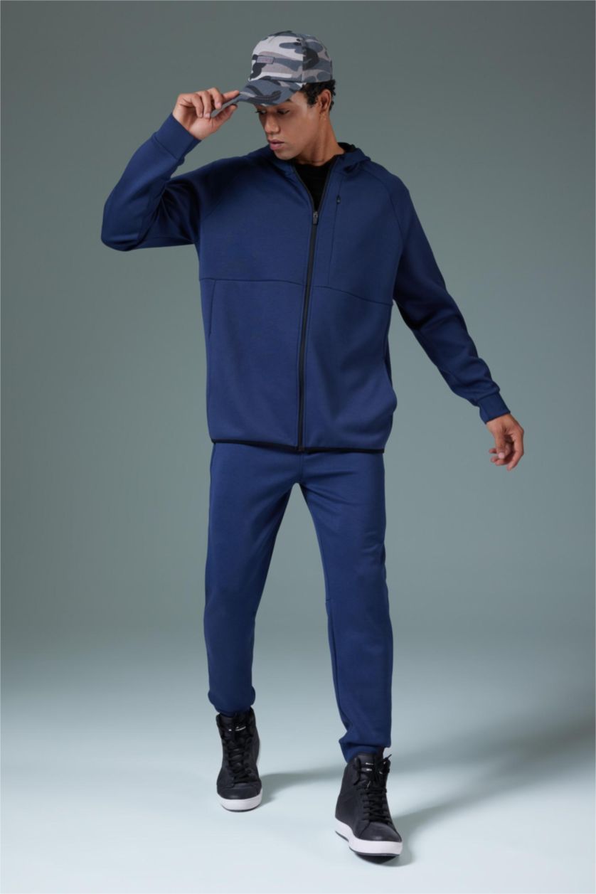 MAN NAVY Slim Fit Scuba Fabric Jogger