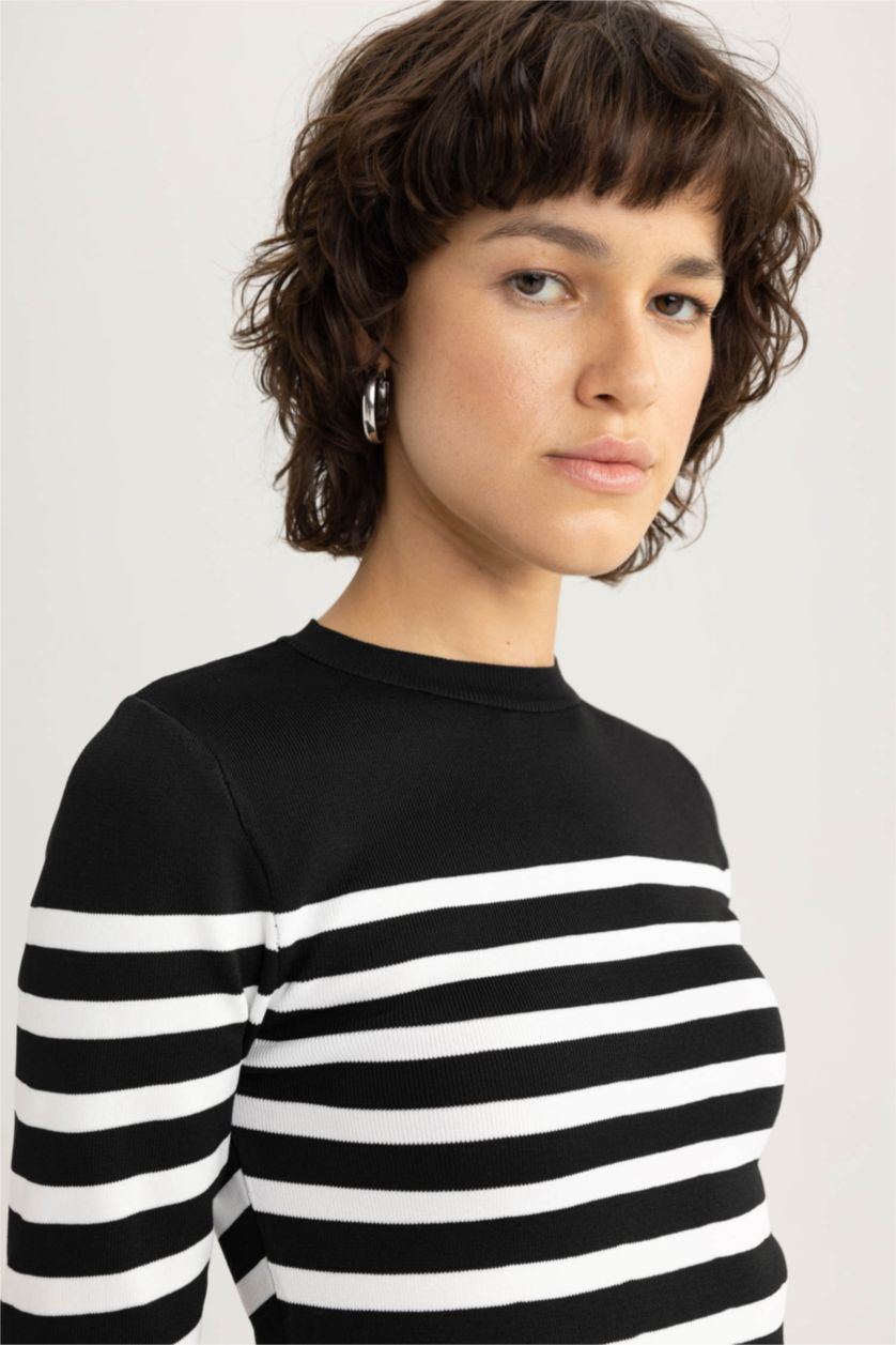 WOMAN Black Slim Fit Striped Crew Neck Knitted Pullover