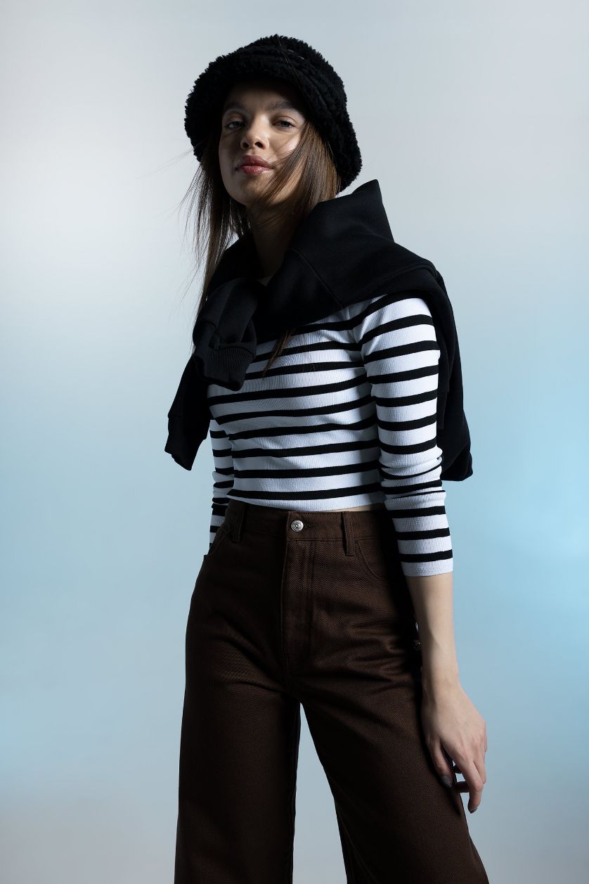 WOMAN Ecru Slim Fit Crew Neck Striped Crop Pullover