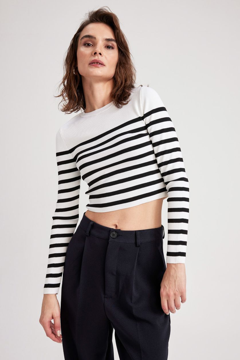 WOMAN Ecru Slim Fit Crew Neck Striped Crop Pullover