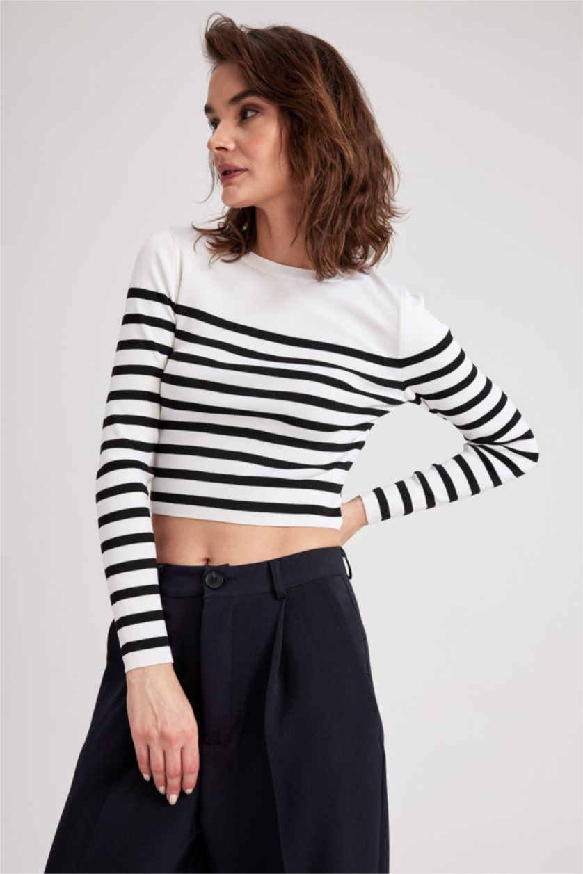 WOMAN Ecru Slim Fit Crew Neck Striped Crop Pullover