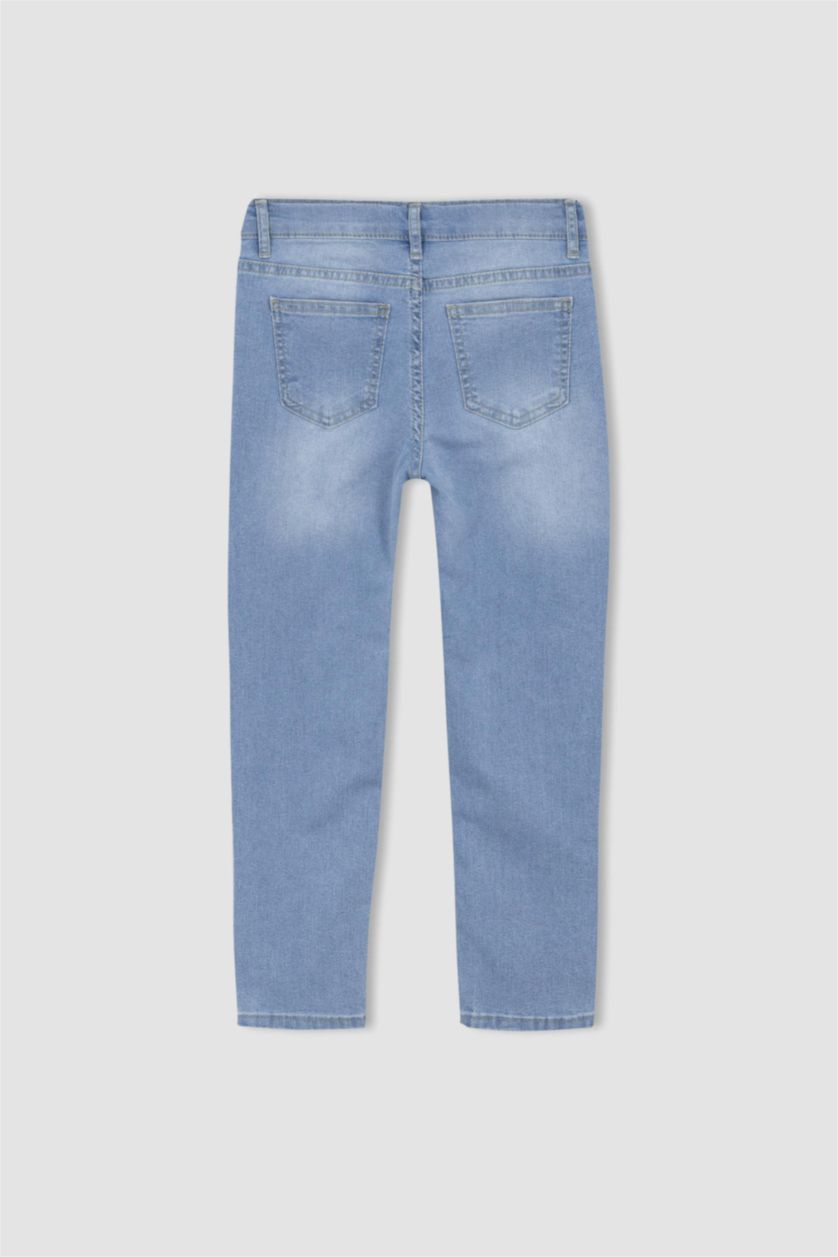 أولاد أزرق فاتح بنطلون جينز ولادي سليم فيت