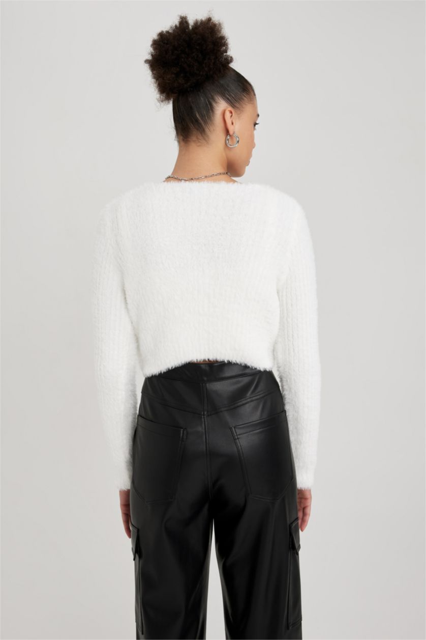 حريمي بيج فاتح كارديجان تريكو سليم فيت بياقة V