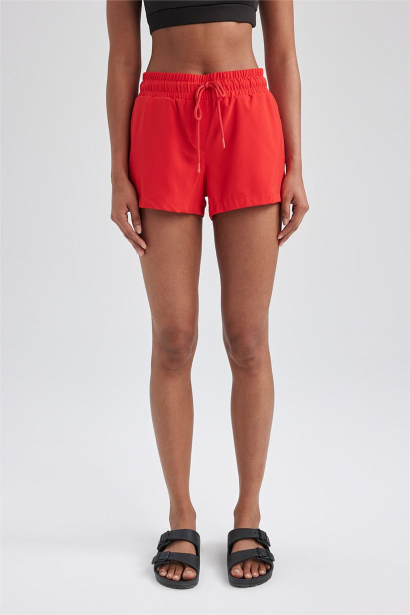 FEMME Rouge Short de Bain à Coupe Slim