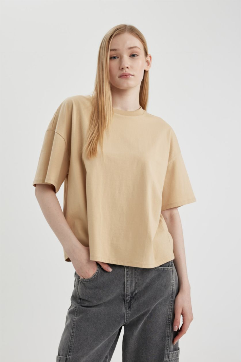 Woman Sand Loose Fit Short Sleeve T-Shirt