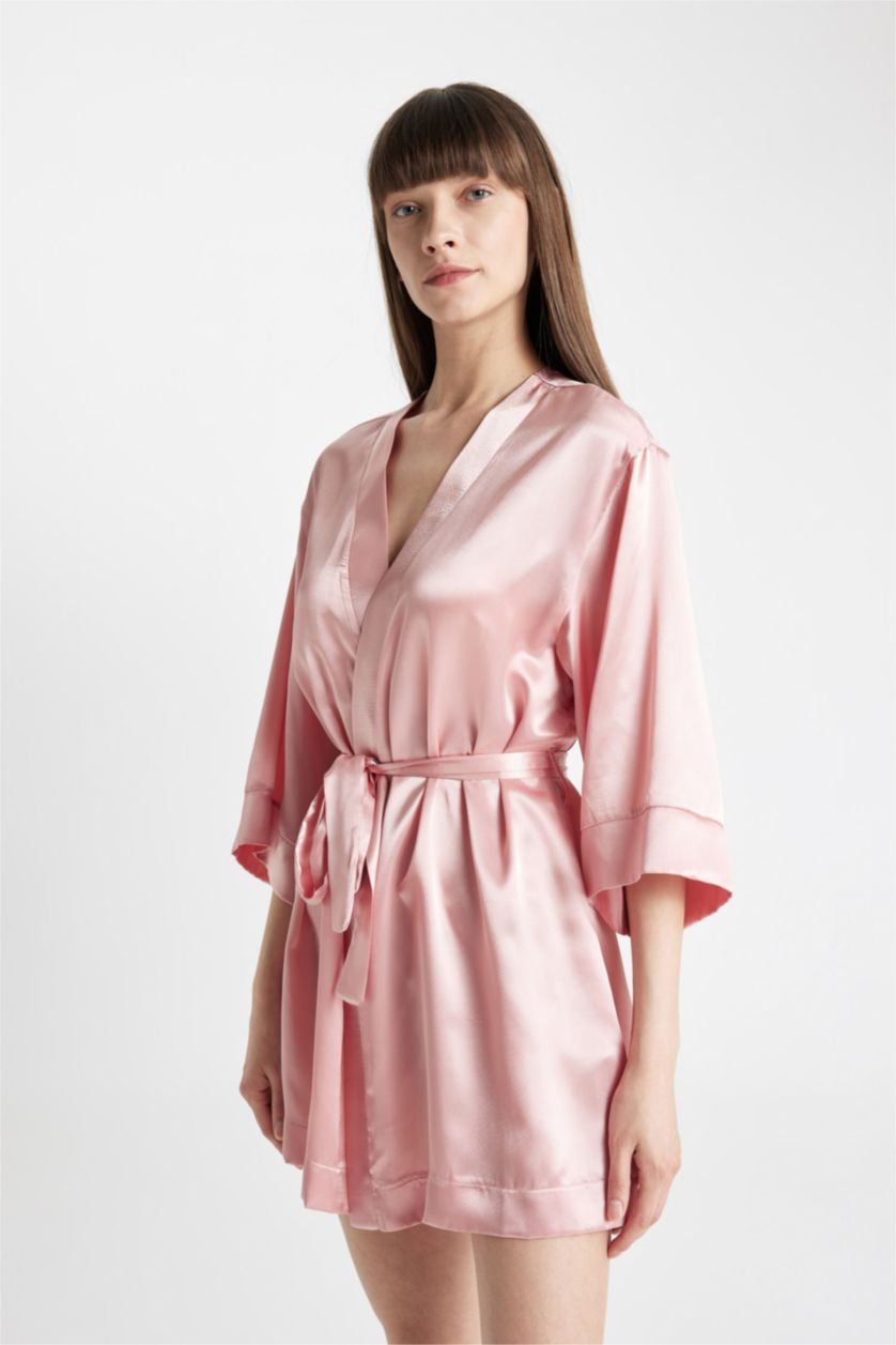 Kadın Gülkurusu Relax Fit Wrap Yaka Saten Yarım Kol Sabahlık-Fall in Love