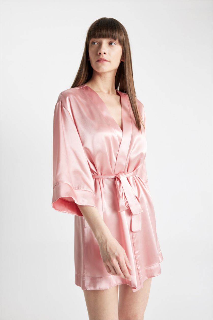 Kadın Gülkurusu Relax Fit Wrap Yaka Saten Yarım Kol Sabahlık-Fall in Love