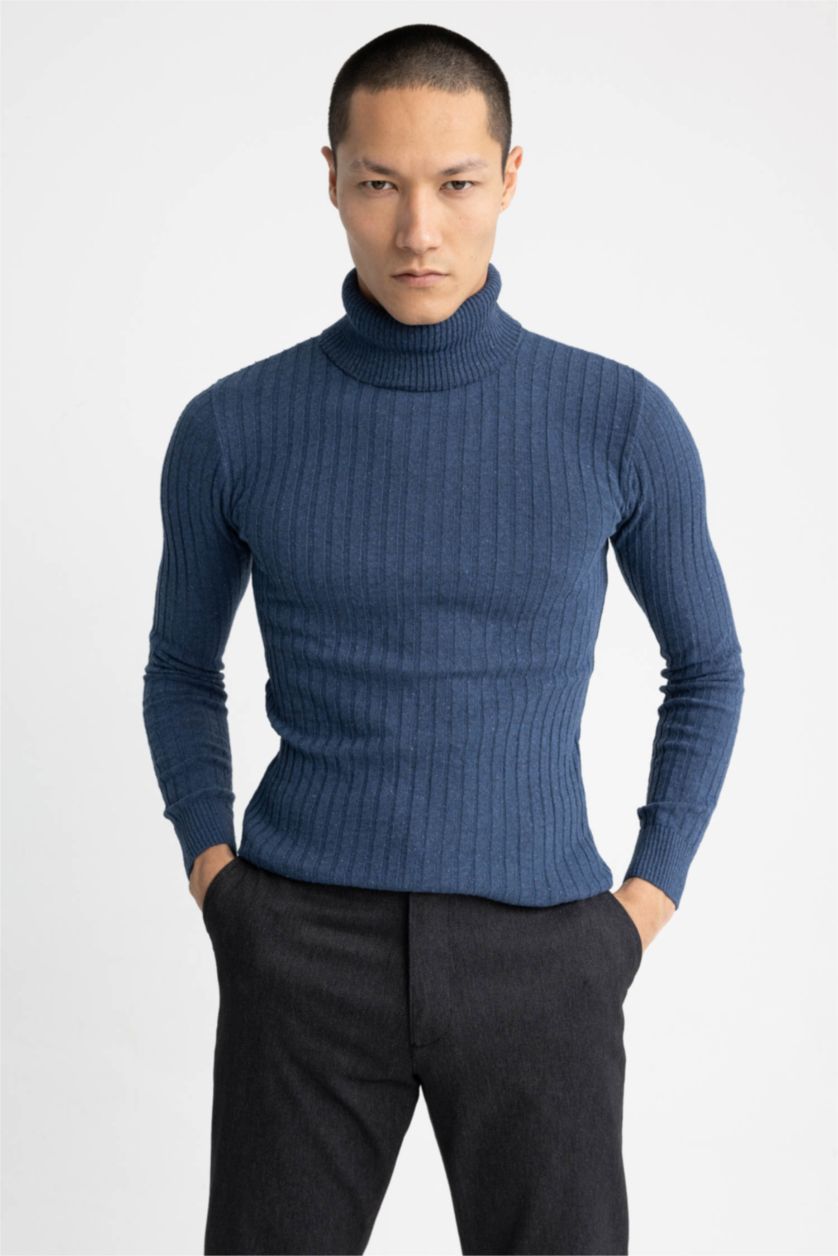 HOMME Indigo Pull En Maille À La Coupe Classique Et Au Col Rond