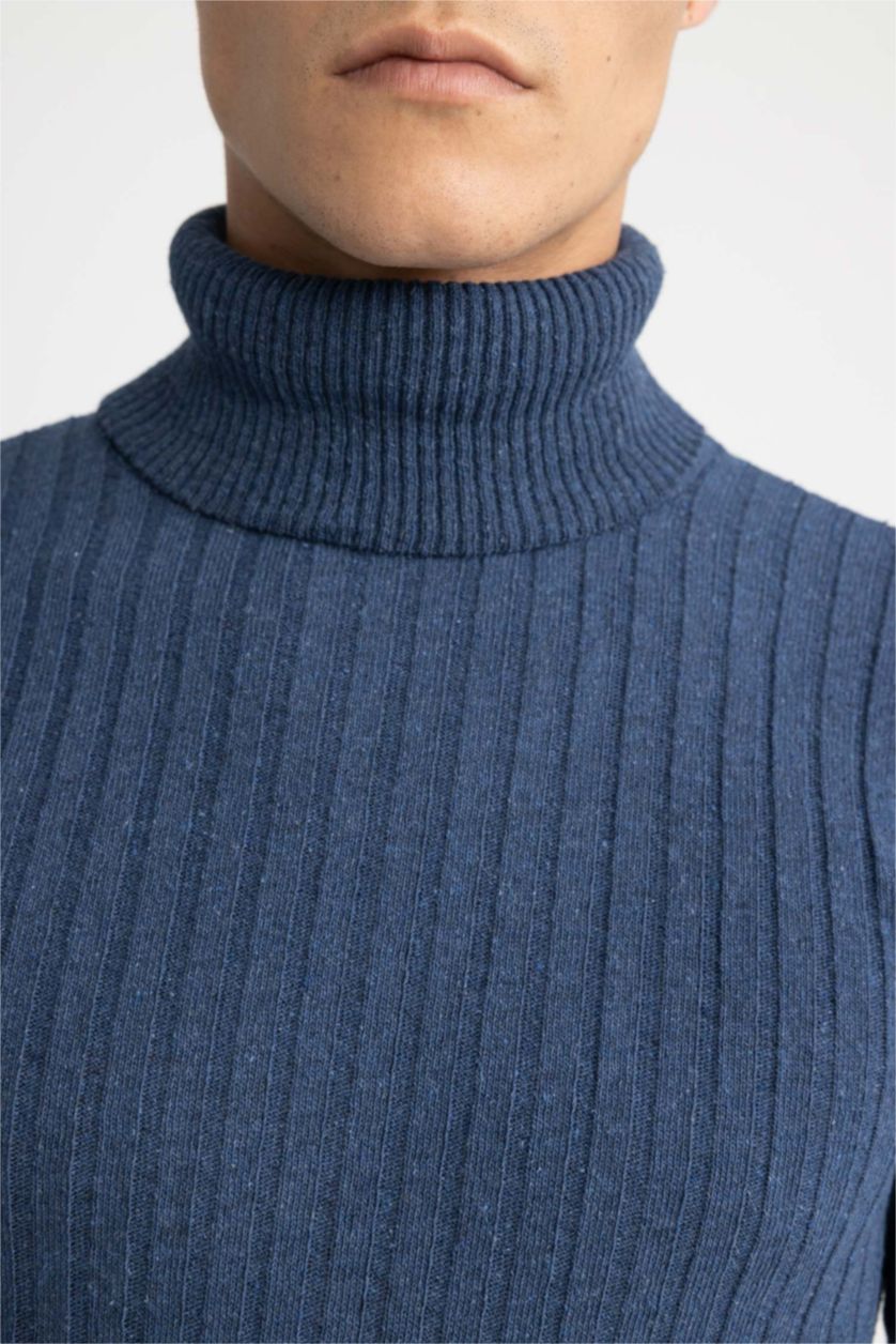 HOMME Indigo Pull En Maille À La Coupe Classique Et Au Col Rond