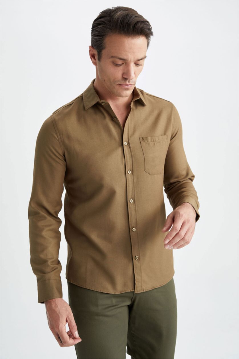 HOMME Marron Clair Chemise à manches longues coupe moderne
