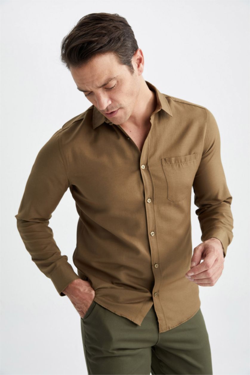 HOMME Marron Clair Chemise à manches longues coupe moderne