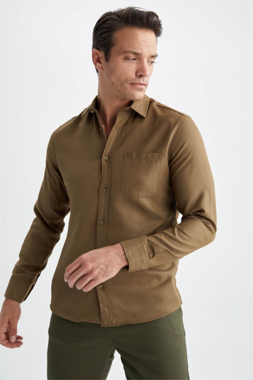 HOMME Marron Clair Chemise à manches longues coupe moderne