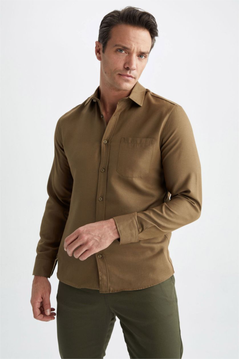 HOMME Marron Clair Chemise à manches longues coupe moderne