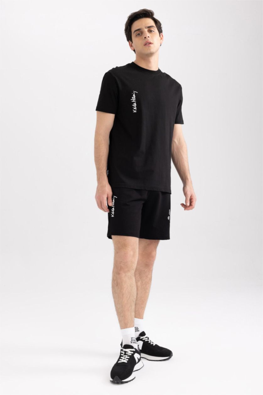 HOMME Noir Short droit Keith Haring à coupe régulière