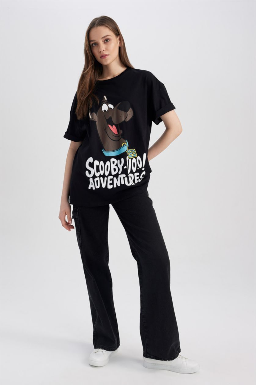 حريمي أسود تي شيرت بأكمام قصيرة مطبوع وقصة واسعة من سكوبي دو